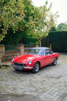 Lot 102 - 1971 MGB Roadster