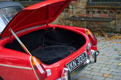 Lot 102 - 1971 MGB Roadster