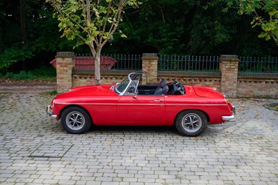 Lot 102 - 1971 MGB Roadster