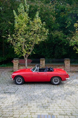 Lot 102 - 1971 MGB Roadster