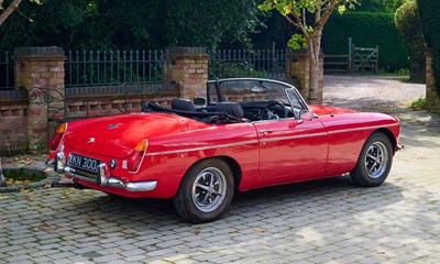 Lot 102 - 1971 MGB Roadster