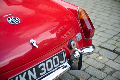 Lot 102 - 1971 MGB Roadster