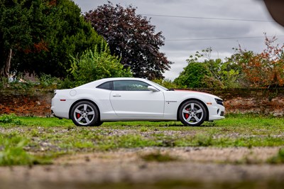 Lot 2010 Chevrolet Camero SS