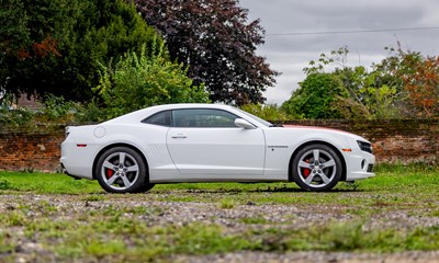 Lot 2010 Chevrolet Camero SS