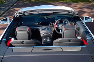 Lot 2015 Mercedes-Benz SL400 Mille Miglia 417 Edition