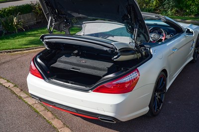 Lot 2015 Mercedes-Benz SL400 Mille Miglia 417 Edition