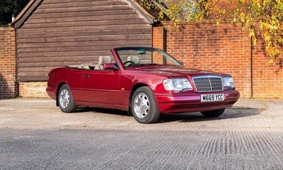 Lot 1994 Mercedes-Benz E220 Cabriolet