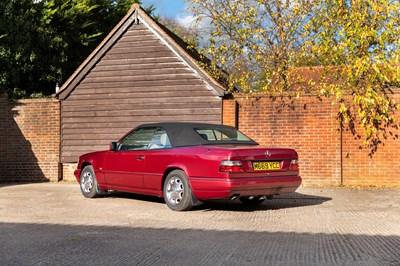 Lot 1994 Mercedes-Benz E220 Cabriolet