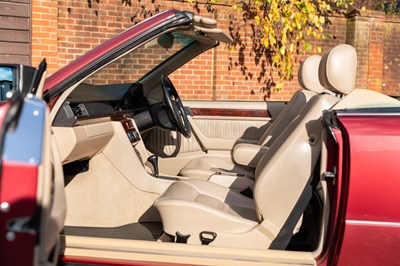 Lot 1994 Mercedes-Benz E220 Cabriolet