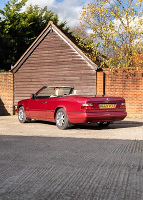 Lot 1994 Mercedes-Benz E220 Cabriolet