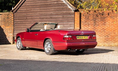 Lot 1994 Mercedes-Benz E220 Cabriolet