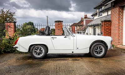 Lot 106 - 1970 MG Midget