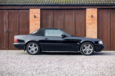 Lot 1999 Mercedes-Benz SL500