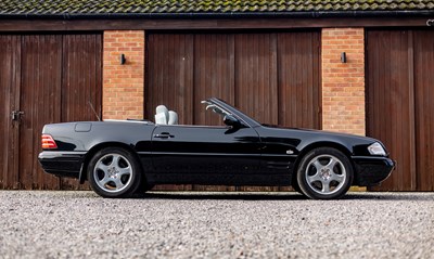 Lot 1999 Mercedes-Benz SL500