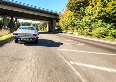 Lot 1974 Aston Martin V8 Series III Coupé