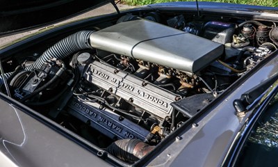 Lot 1974 Aston Martin V8 Series III Coupé