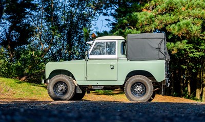 Lot 1968 Land Rover Series IIA (Ford three-litre Essex V6)