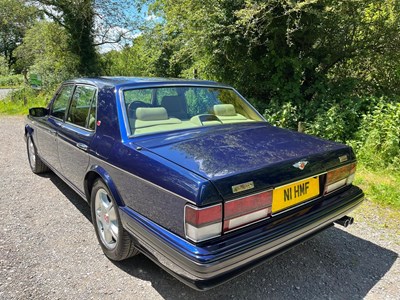 Lot 1996 Bentley Turbo R