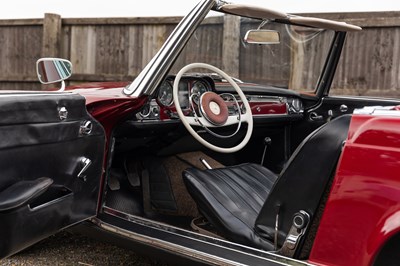 Lot 166 - 1966 Mercedes-Benz 230 SL Pagoda