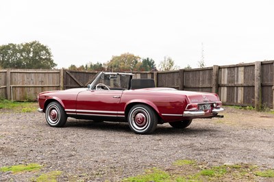 Lot 166 - 1966 Mercedes-Benz 230 SL Pagoda