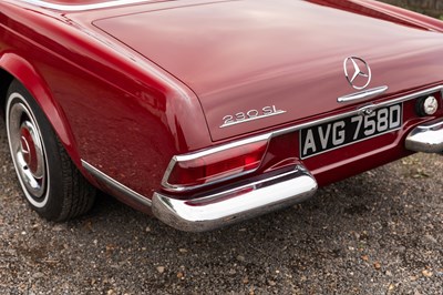 Lot 166 - 1966 Mercedes-Benz 230 SL Pagoda