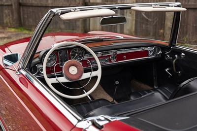 Lot 166 - 1966 Mercedes-Benz 230 SL Pagoda