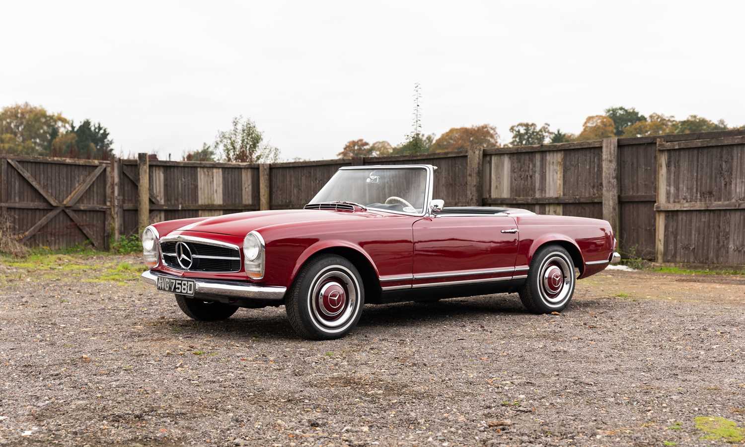 Lot 166 - 1966 Mercedes-Benz 230 SL Pagoda