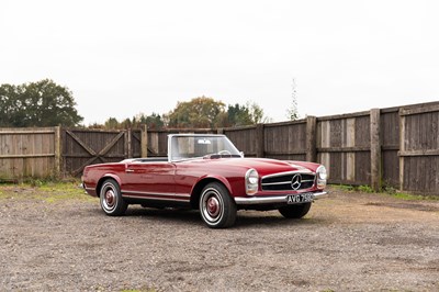 Lot 166 - 1966 Mercedes-Benz 230 SL Pagoda