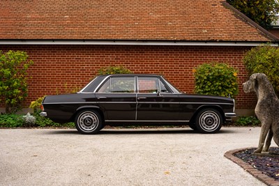 Lot 200 - 1971 Mercedes-Benz 220/8