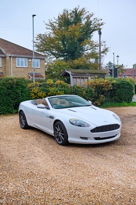 Lot 2009 Aston Martin DB9 Volante V12