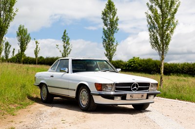 Lot 141 - 1986 Mercedes-Benz 560SL