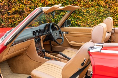 Lot 159 - 1988 Mercedes-Benz 300SL