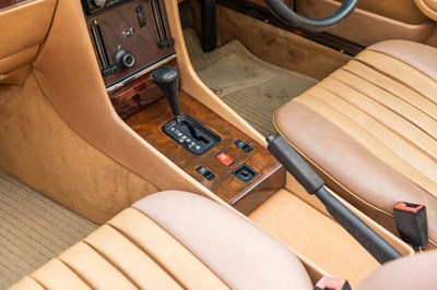 Lot 159 - 1988 Mercedes-Benz 300SL