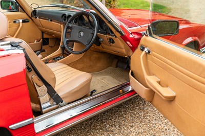 Lot 159 - 1988 Mercedes-Benz 300SL