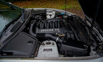 Lot 268 - 2001 Jaguar XK8 Convertible