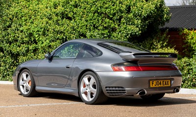 Lot 252 - 2004 Porsche 996 Carrera 4s