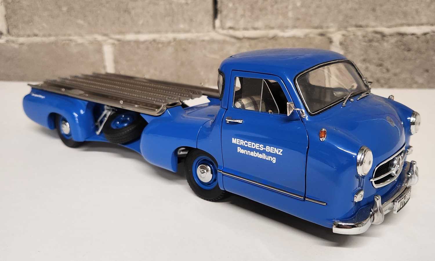 Lot 18 - CMC Mercedes-Benz Transporter