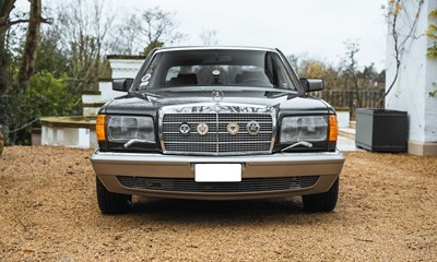 Lot 1988 Mercedes-Benz 420 SEL