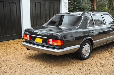 Lot 1988 Mercedes-Benz 420 SEL