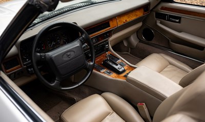 Lot 7 - 1995 Jaguar XJS Celebration