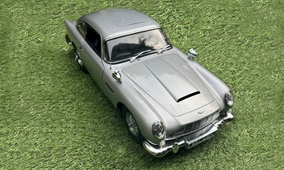 Lot 8 - Eaglemoss James Bond Aston Martin DB5 1:8 Scale