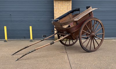 Lot 25 - Governess style horse cart *WITHDRAWN*