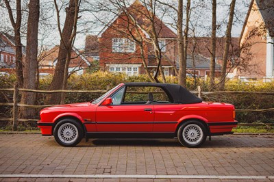 Lot 1993 BMW 318i Convertible