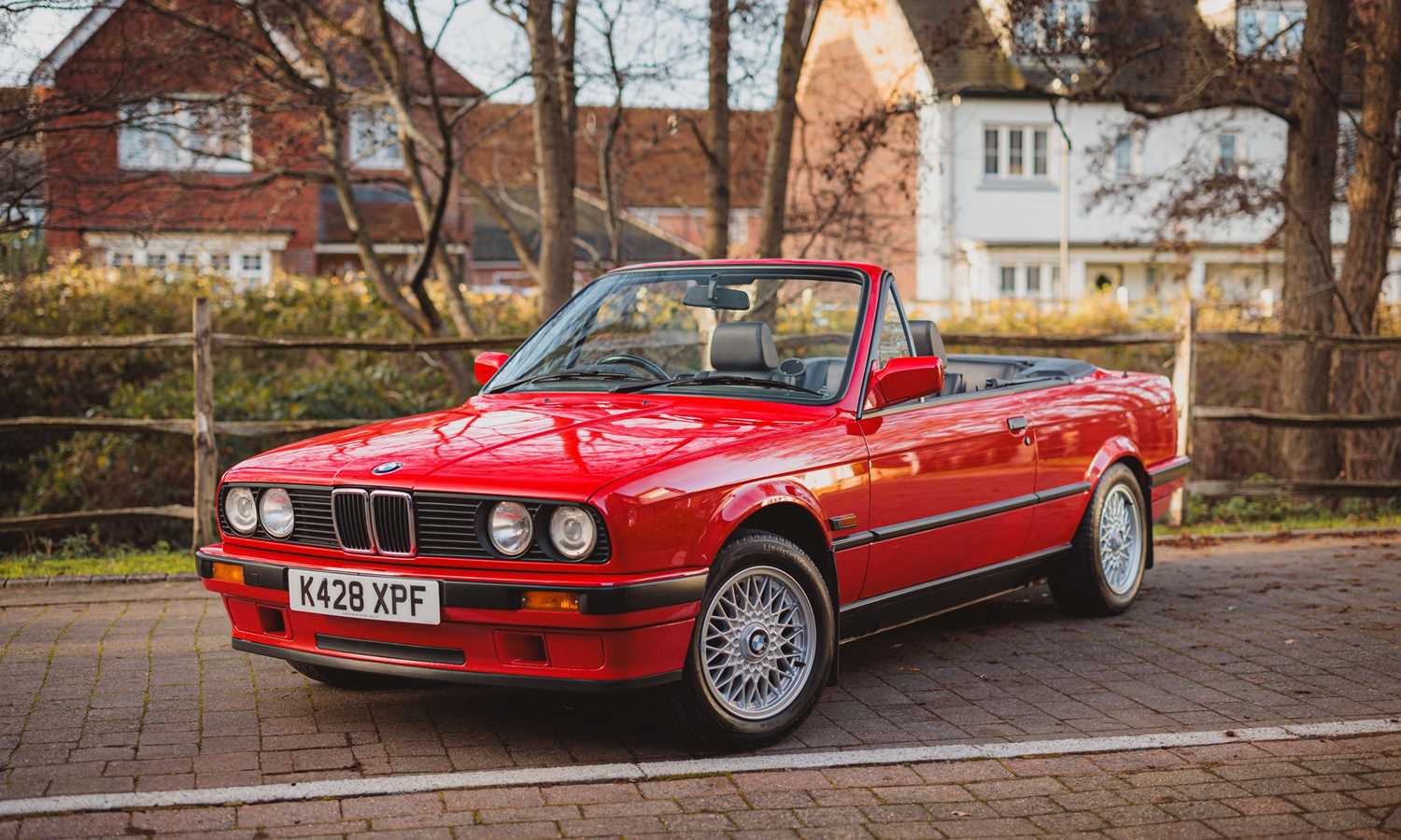 Lot 1993 BMW 318i Convertible