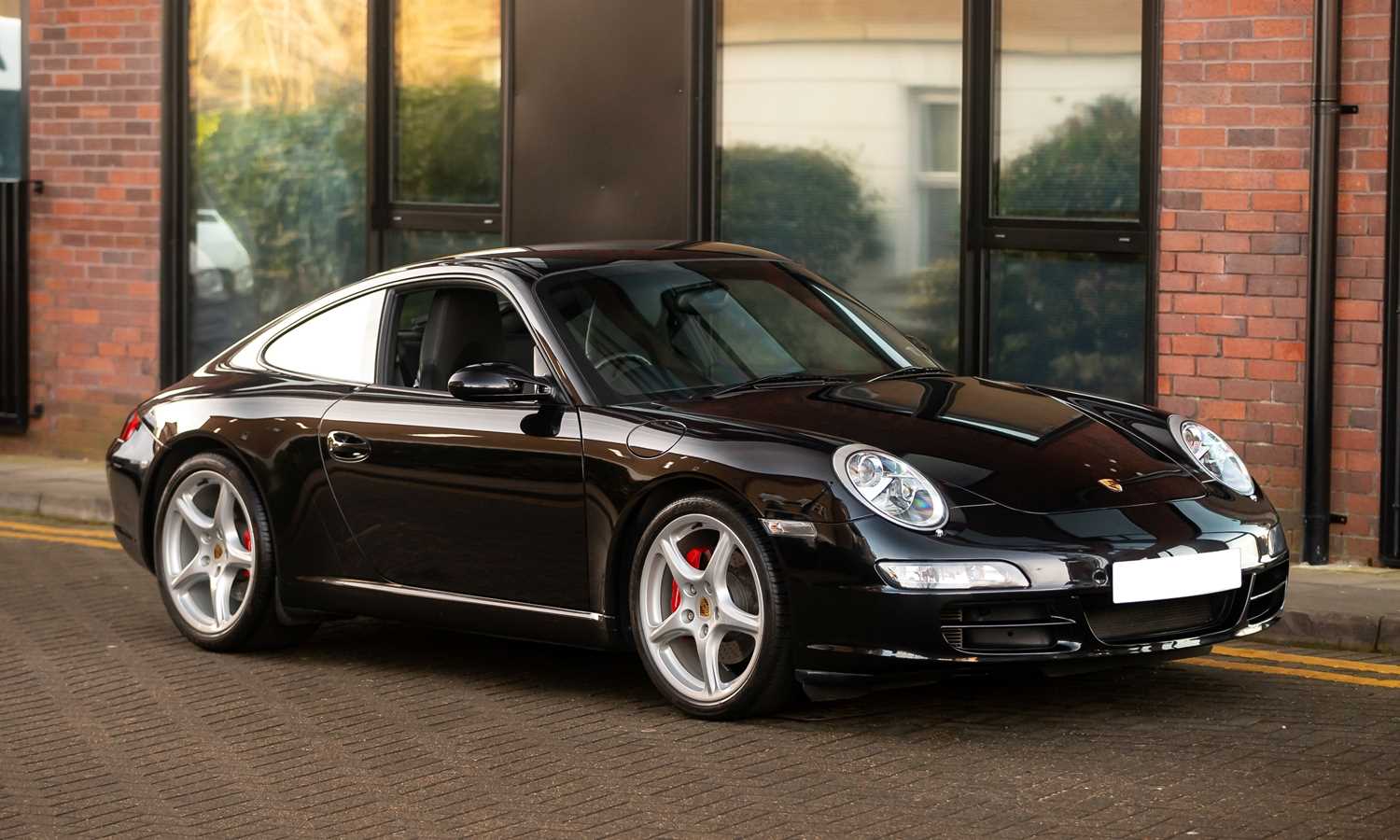 Lot 136 - 2007 Porsche 911/997 Carrera S