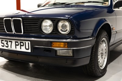 Lot 1989 BMW 320i Convertible