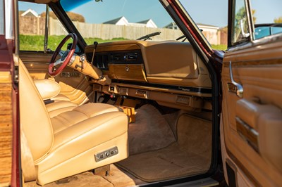 Lot 1988 Jeep Wagoneer