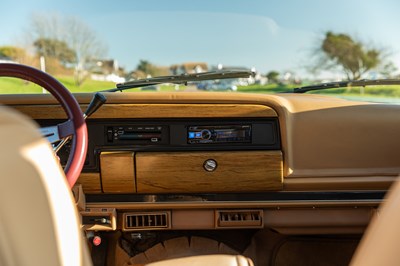 Lot 1988 Jeep Wagoneer