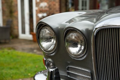 Lot 1968 Jaguar 420