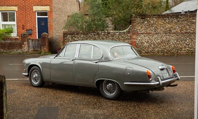 Lot 1968 Jaguar 420